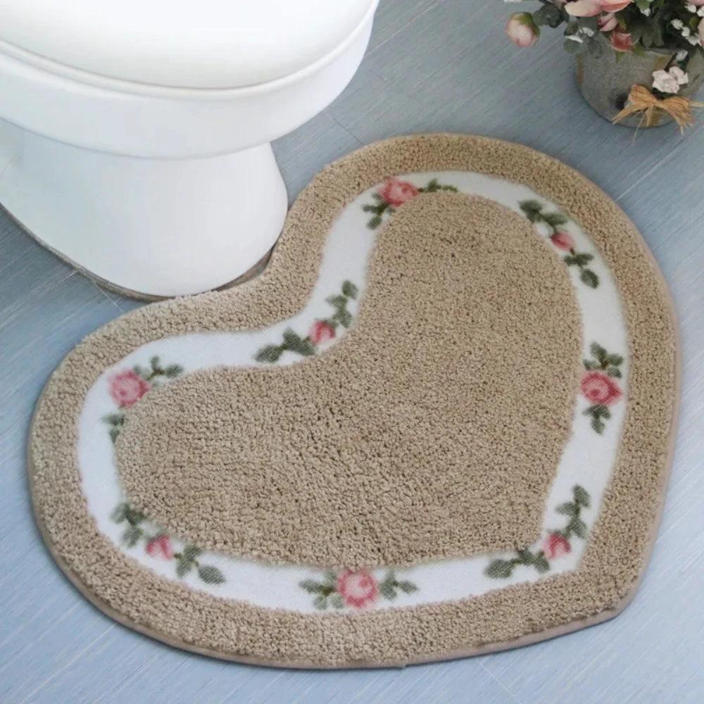 Heart Floral Tufted Bath Mat by Casa & Beyond