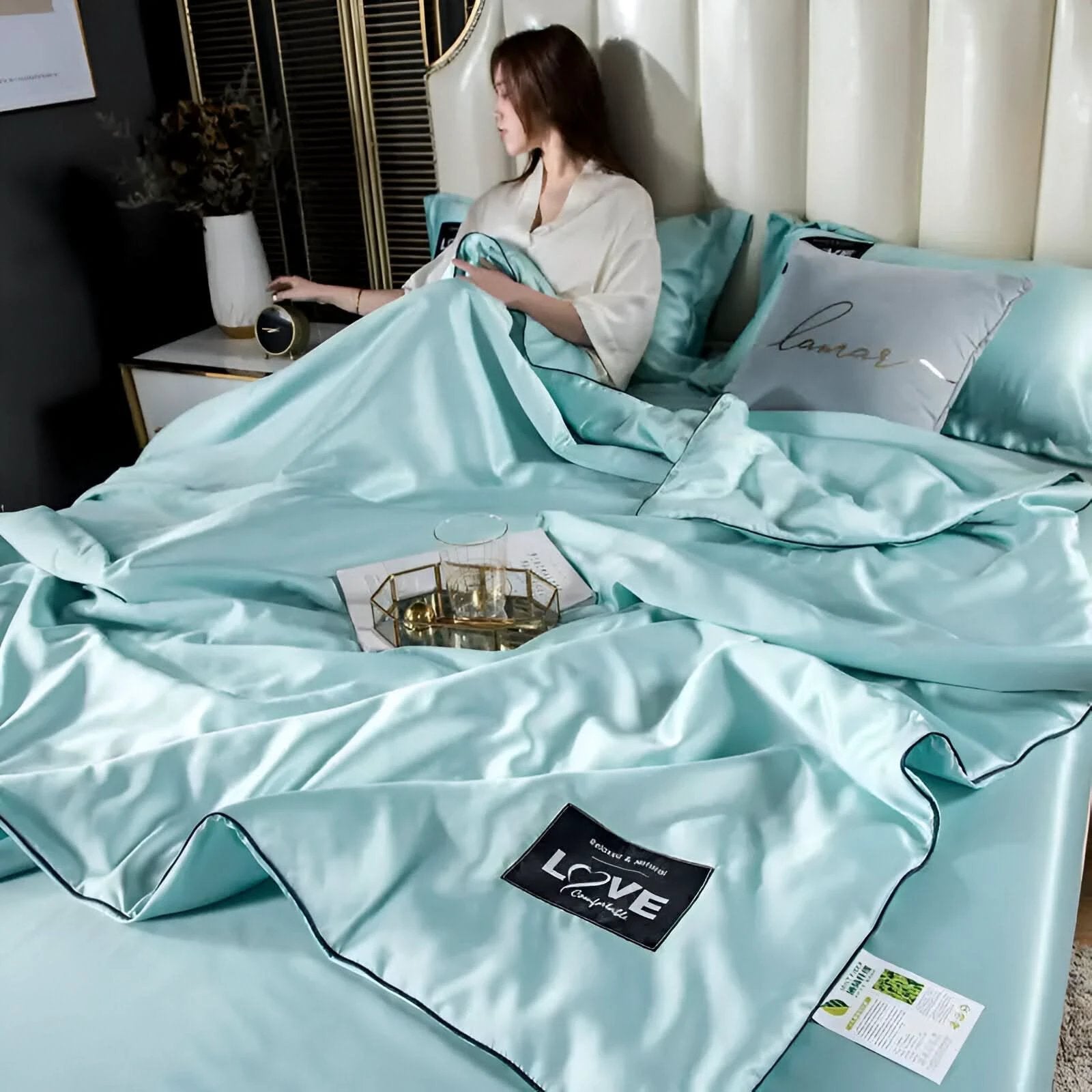 FLUFFINA - Premium Satin Silk Bedding by BowLift