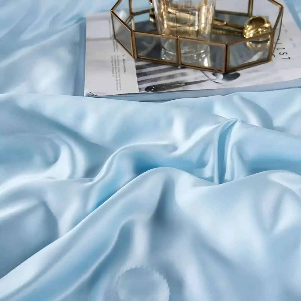 FLUFFINA - Premium Satin Silk Bedding by BowLift
