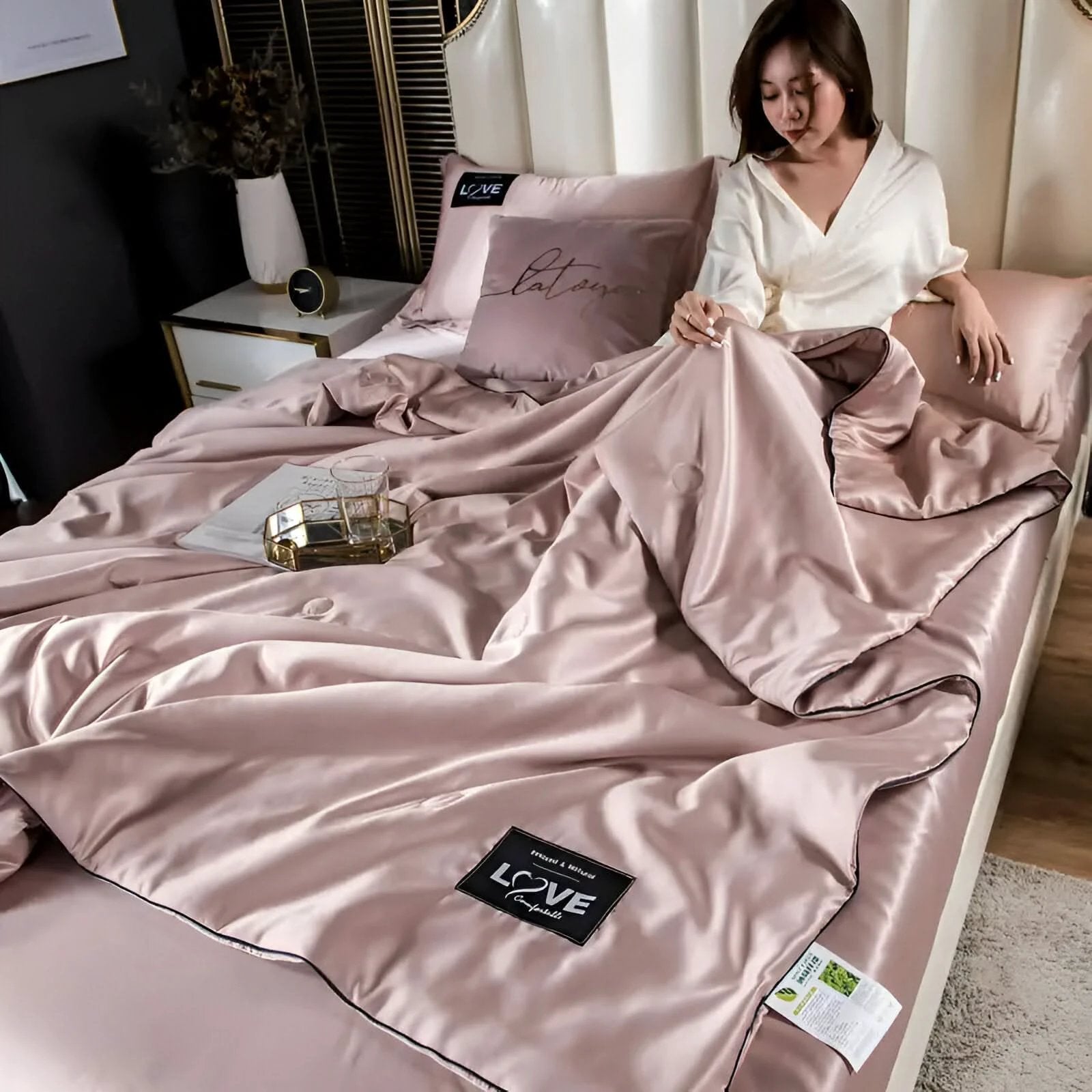 FLUFFINA - Premium Satin Silk Bedding by BowLift