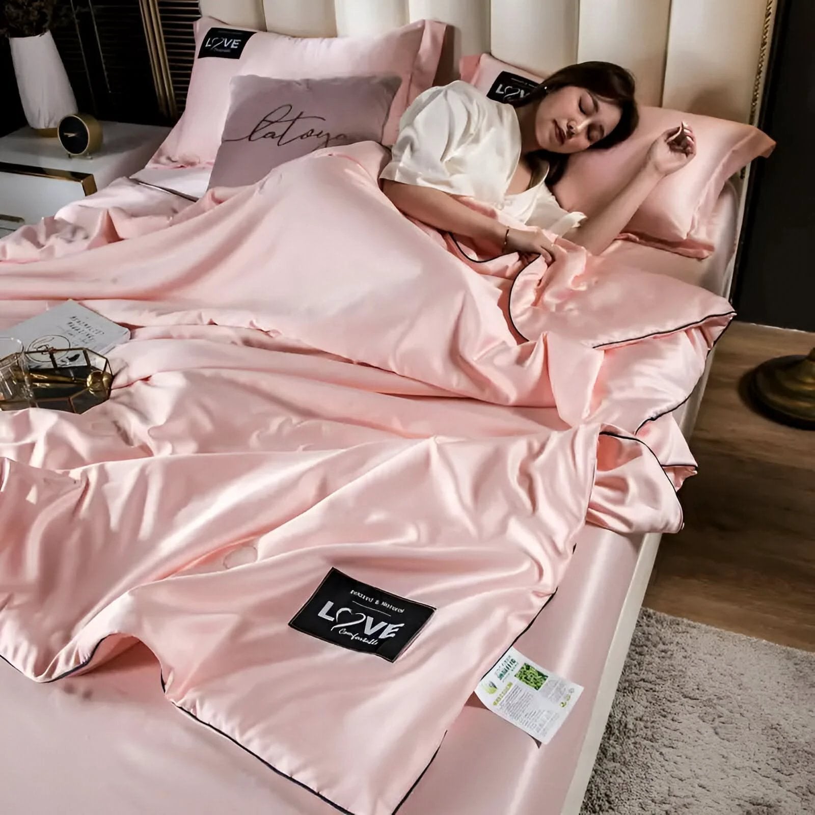 FLUFFINA - Premium Satin Silk Bedding by BowLift