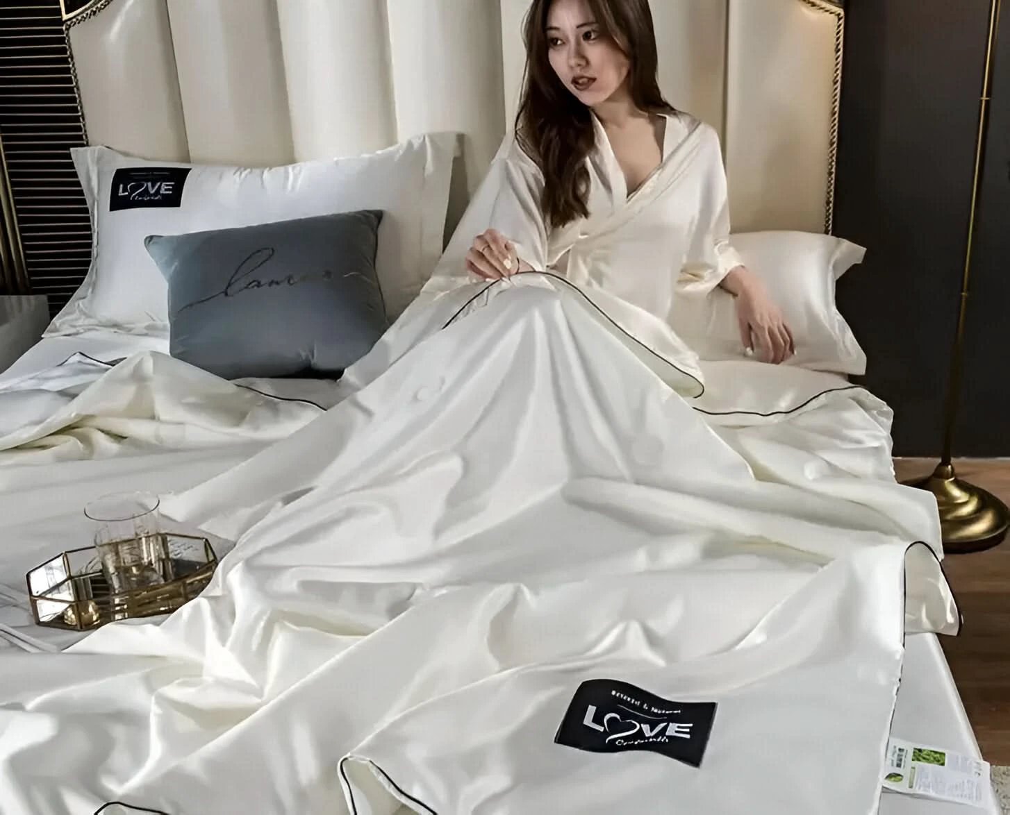 FLUFFINA - Premium Satin Silk Bedding by BowLift