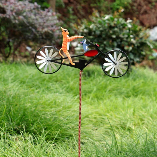 SpinPedals - Wind Chimes with Animals Bowlift by Bowlift