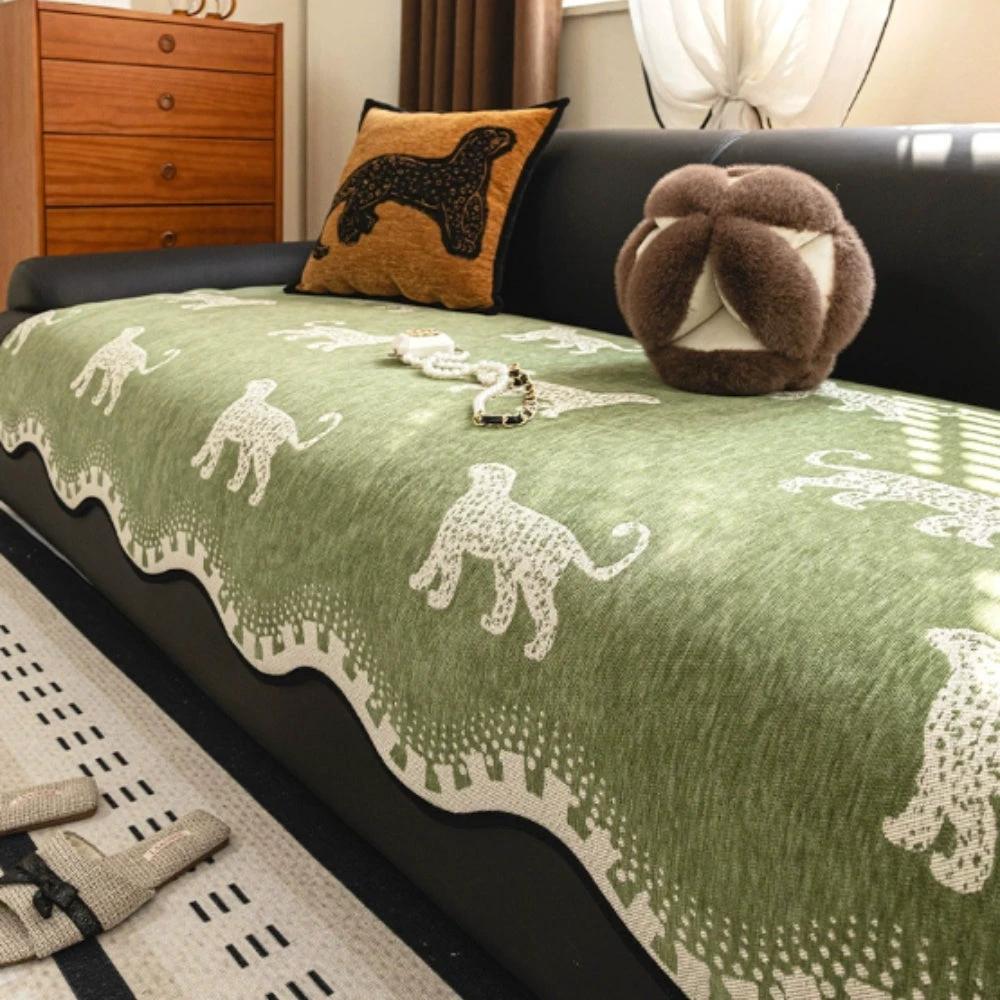 Lion Wavy Non-Slip Sofa Cover by Casa & Beyond