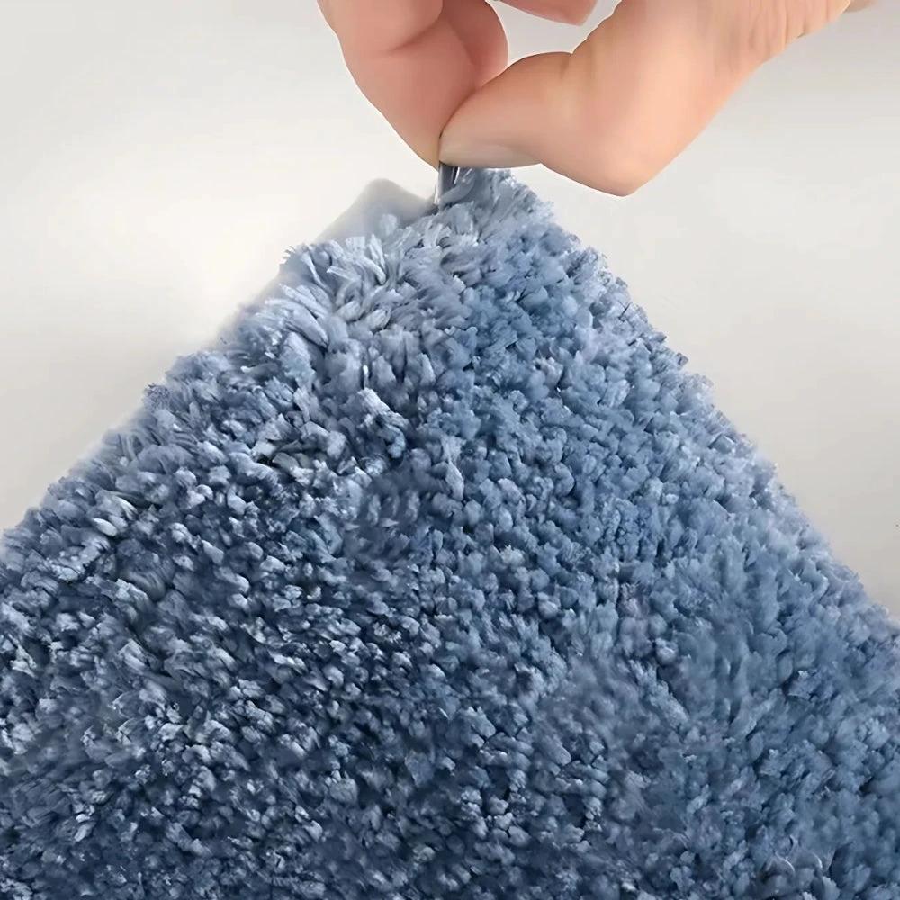 Luxury Absorbent Non-Slip Plush Bathroom Mat by Casa & Beyond