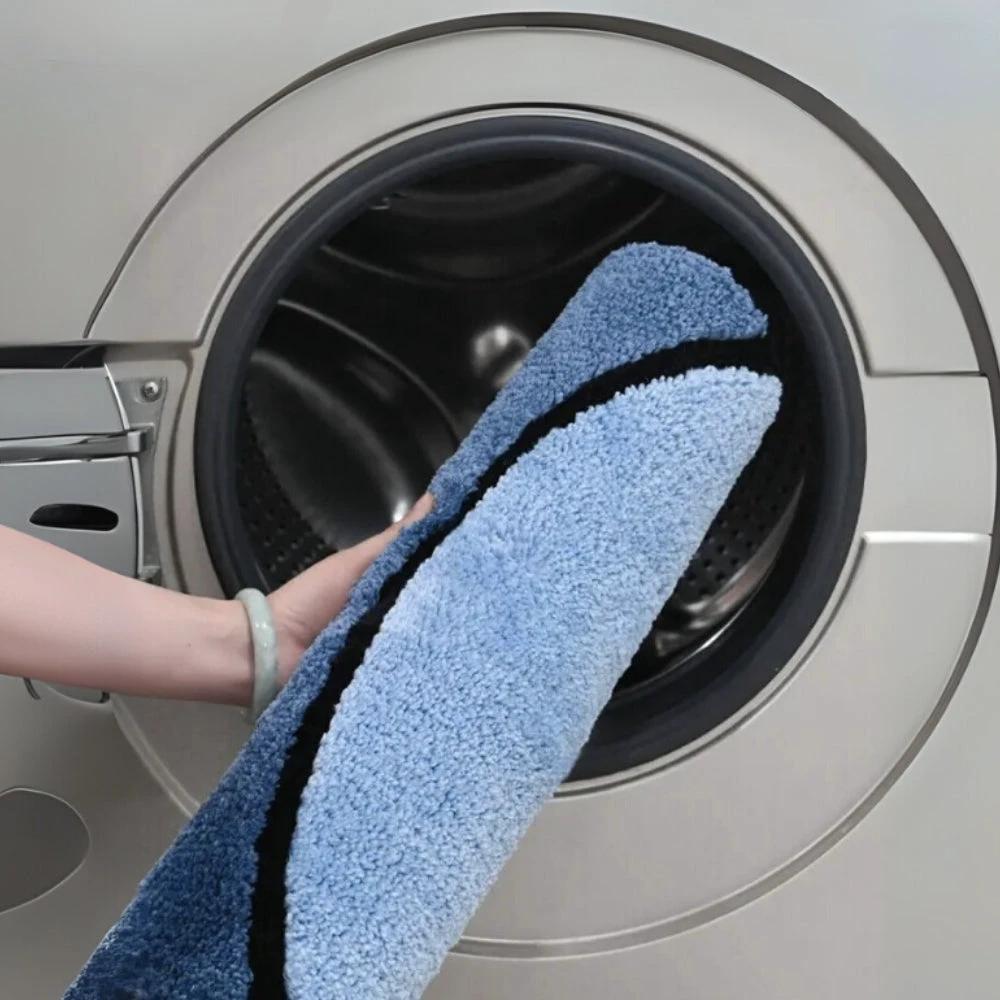 Luxury Absorbent Non-Slip Plush Bathroom Mat by Casa & Beyond