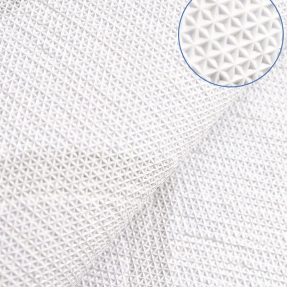 Luxury Absorbent Non-Slip Plush Bathroom Mat by Casa & Beyond
