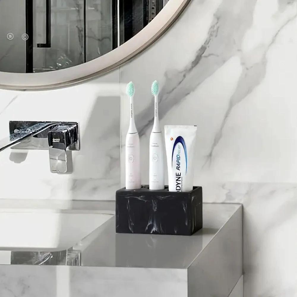 Couple Resina Toothbrush Holder by Casa & Beyond