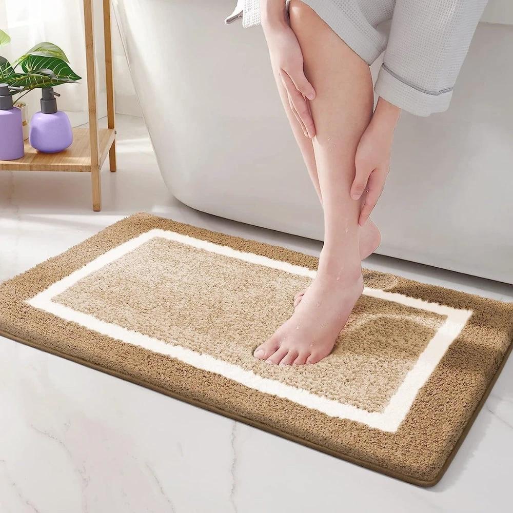 Modern Border Anti-Slip Bath Mat by Casa & Beyond