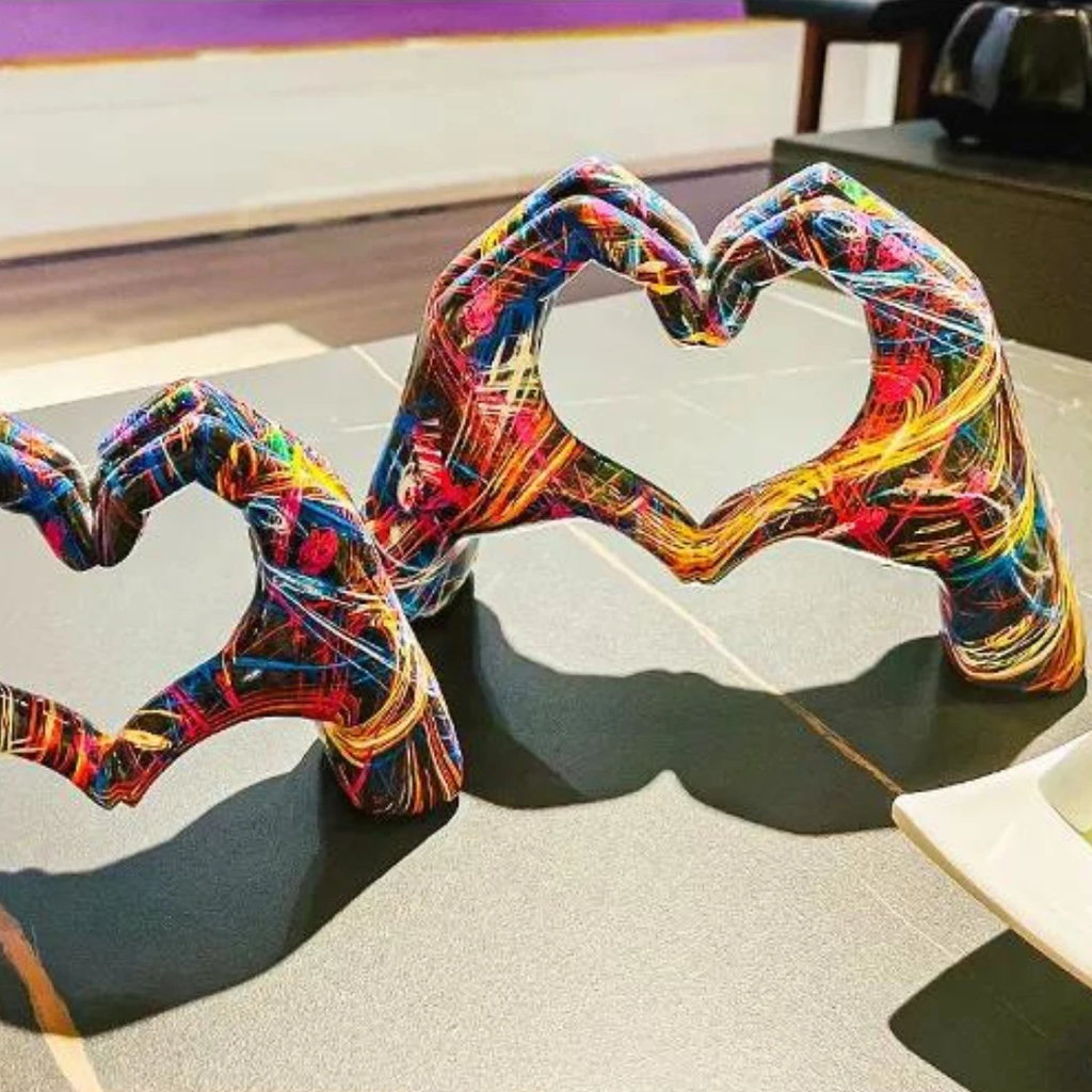 Elegant - Heart Gesture Hand Sculpture Bowlift by Bowlift