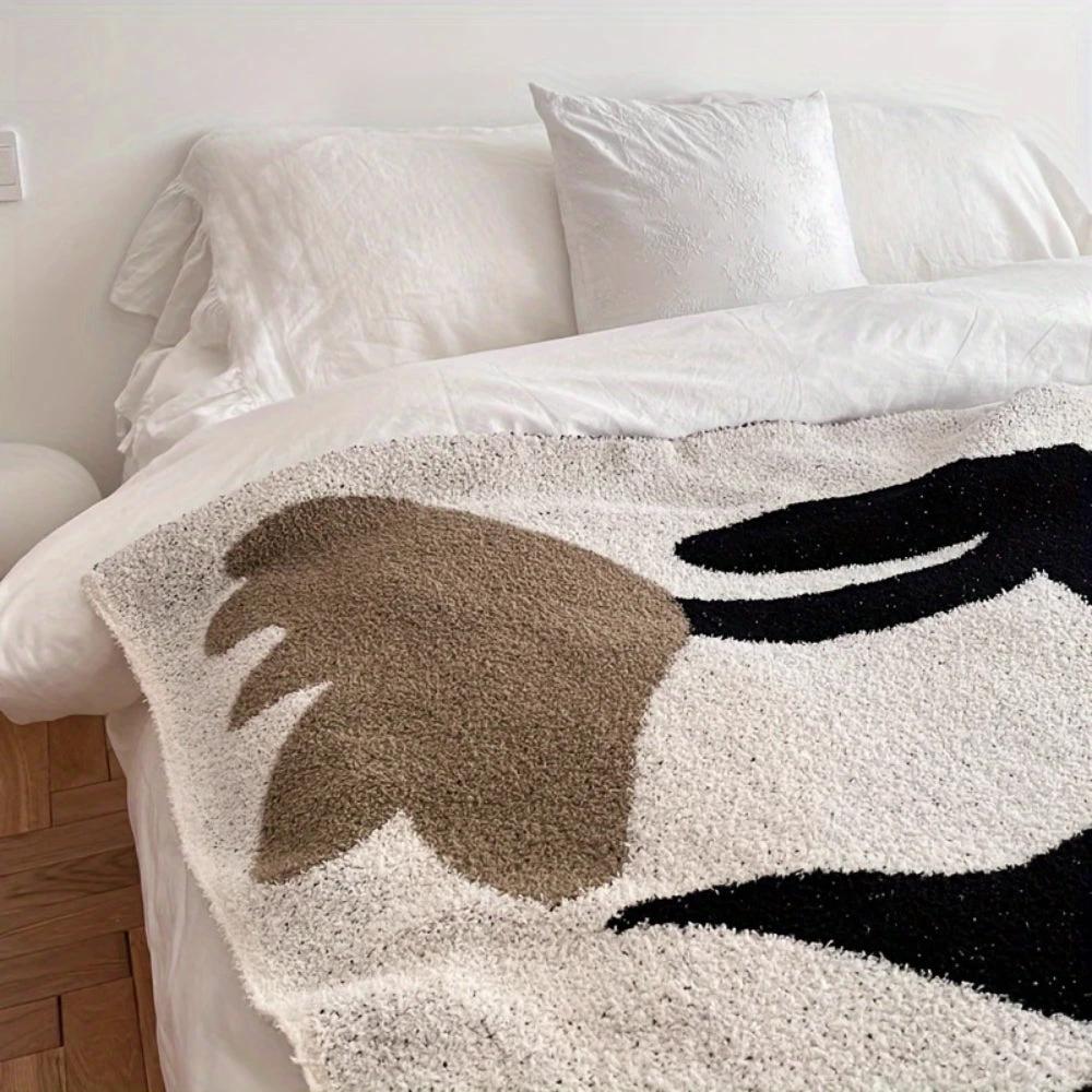 Onyx Cozy All-Season Travel Bed Blanket by Casa & Beyond
