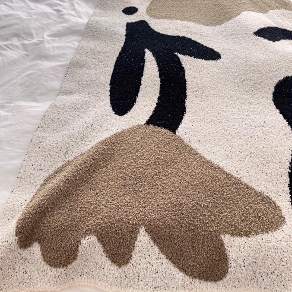 Onyx Cozy All-Season Travel Bed Blanket by Casa & Beyond