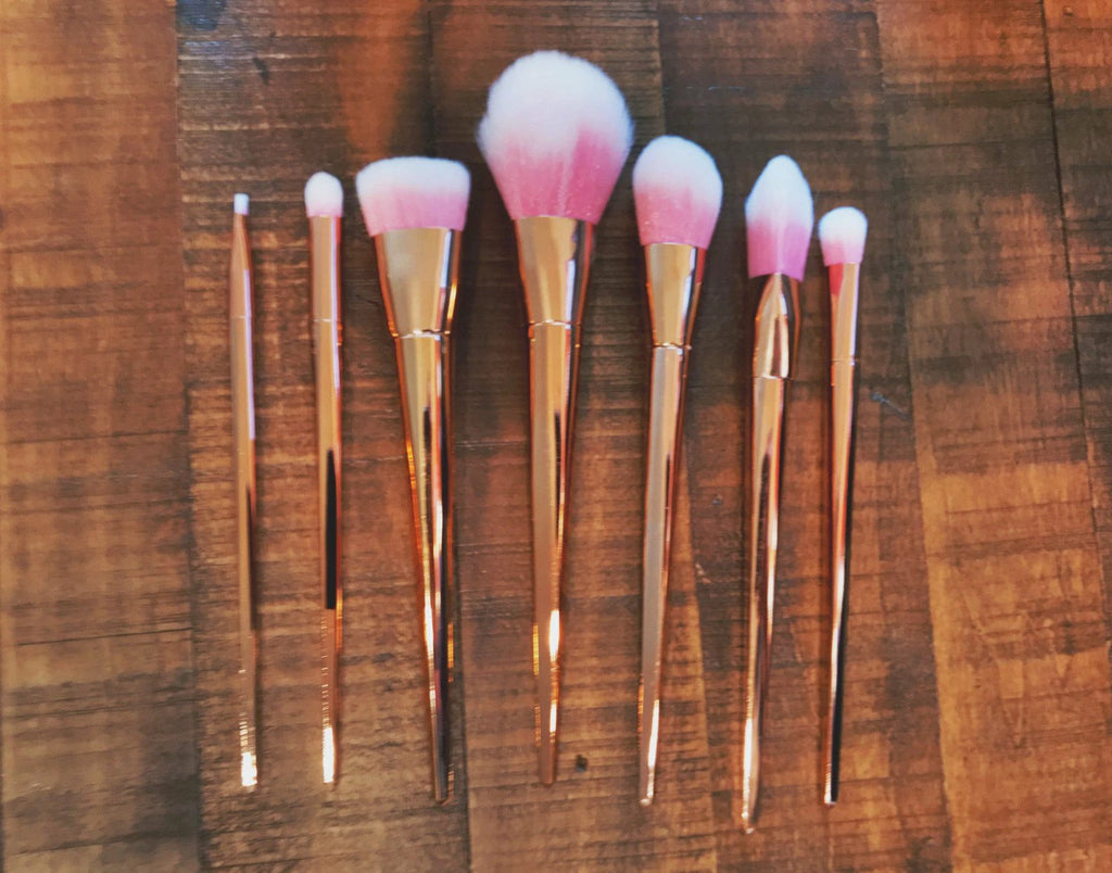 Rose Gold Contour Makeup Brushes - 7 Piece Set by Bowlift