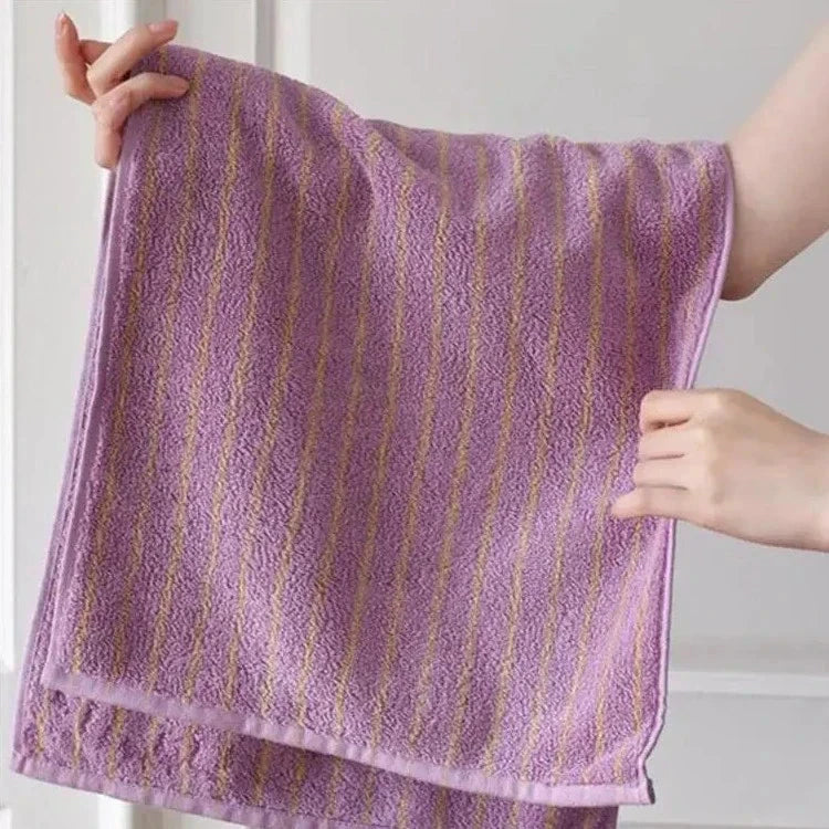 Retro Stripe Towel (Skinny) by Bowlift