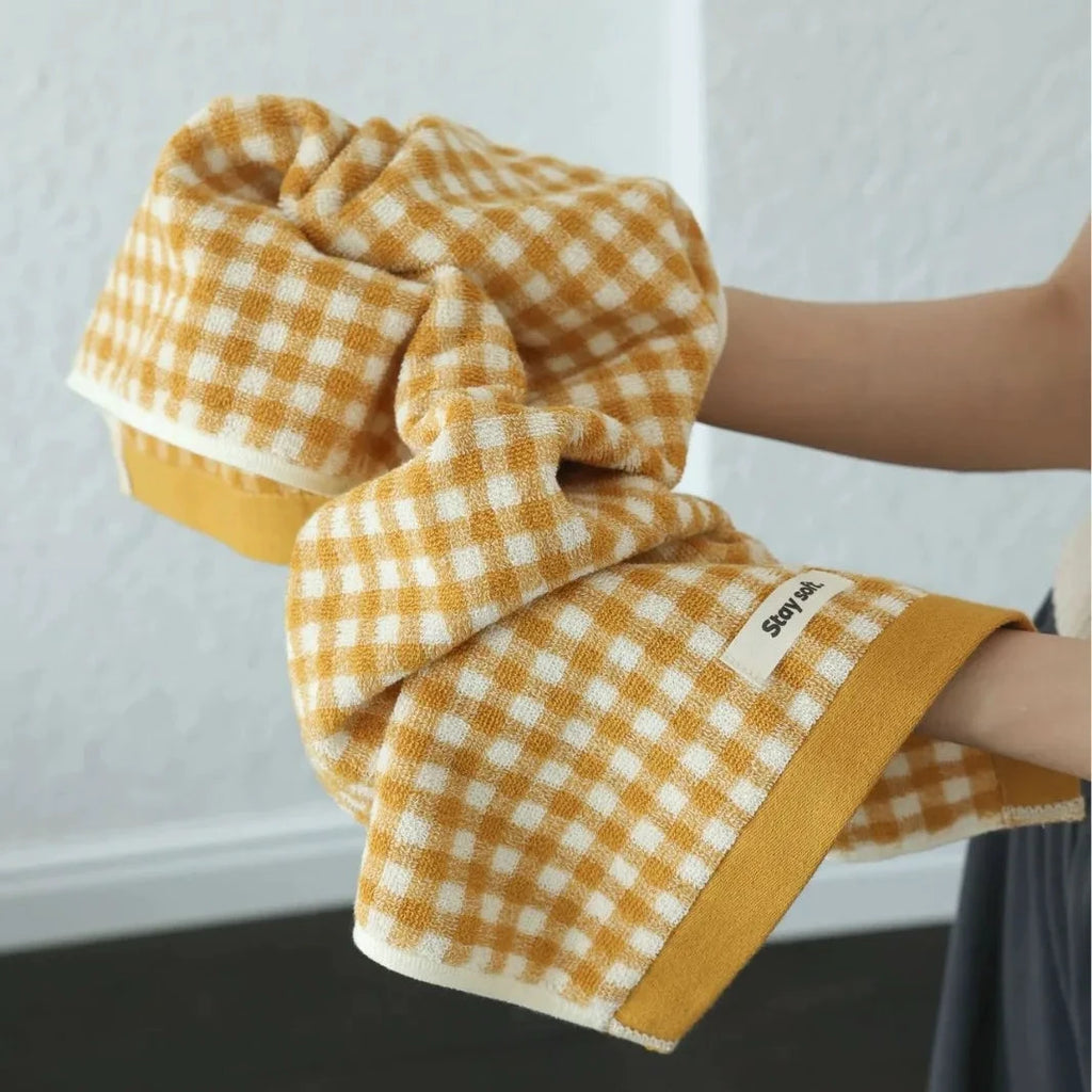 Retro Small Grid Cotton Towel – Soft & Absorbent Household Towel by Bowlift