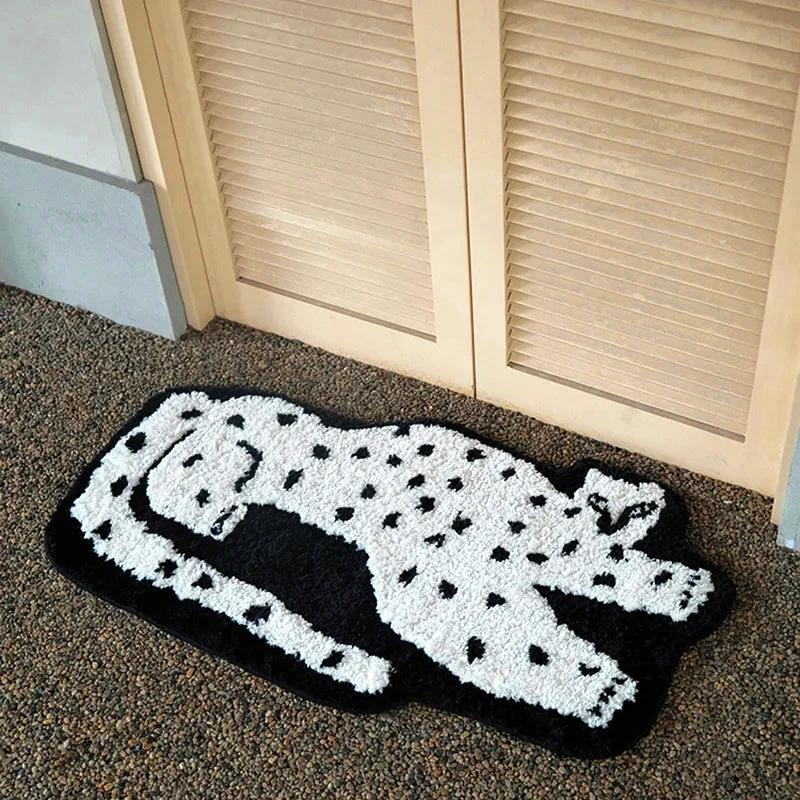 Tufting Leopard Rug by Bowlift