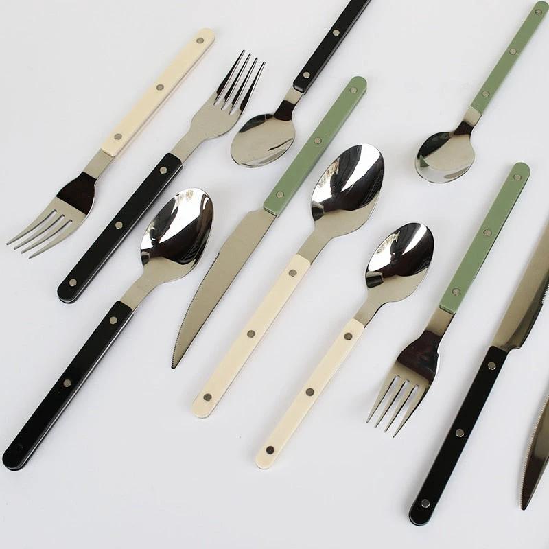 24-Piece Cutlery Set – Engraved Stainless Steel Flatware for 6 People by BowLift