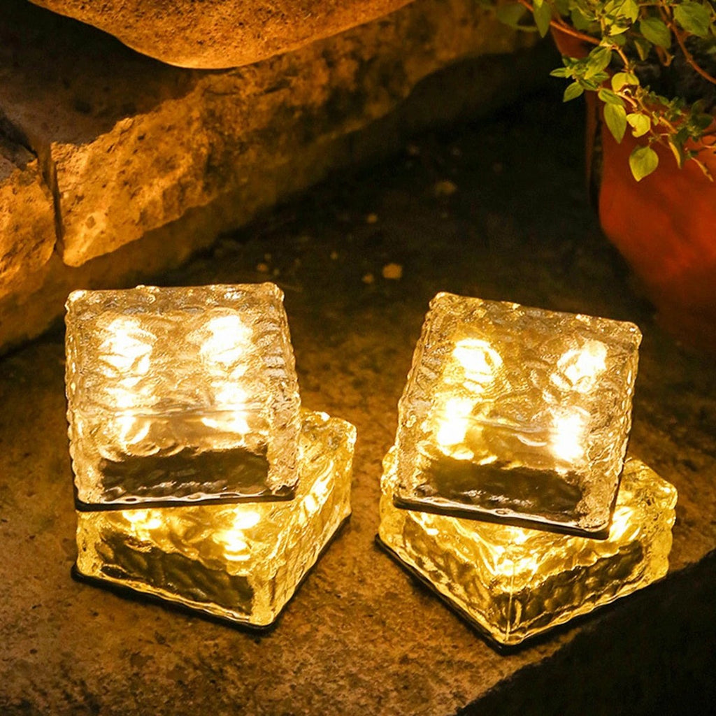 Waterproof solar-powered ice cube lamp for stylish garden and terrace atmosphere Bowlift by Bowlift