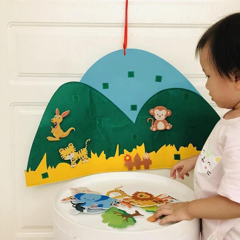 FeltFun | Educational fun - Montessori Animal Felt Playboard for Toddlers by BowLift