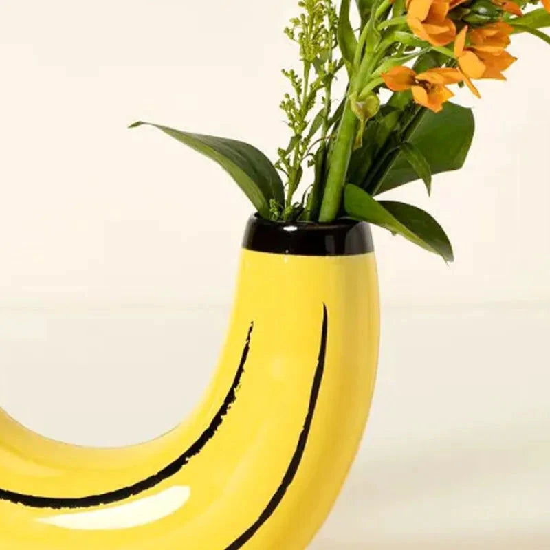 Banana Vase by Bowlift