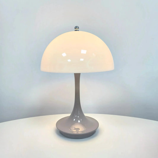 Ellas elegant LED table lamp Bowlift by Bowlift