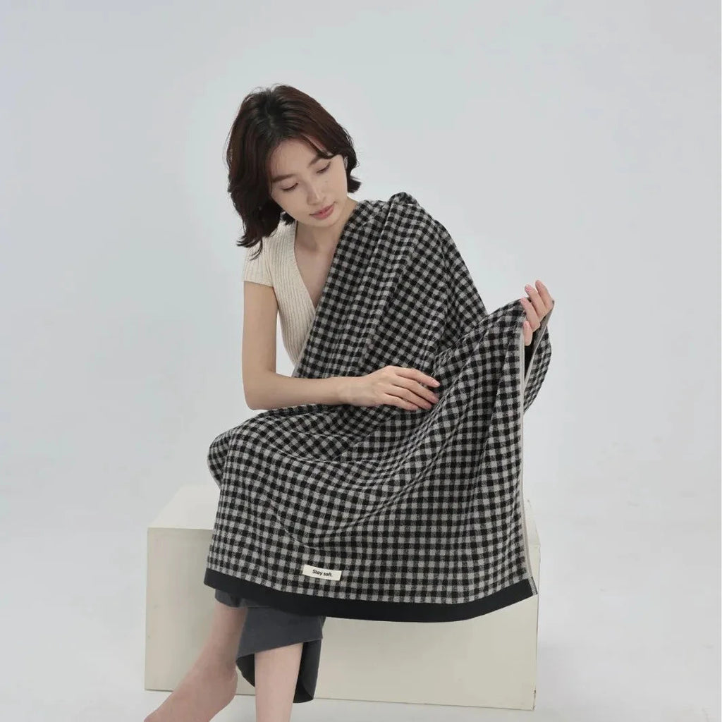 Retro Small Grid Cotton Towel – Soft & Absorbent Household Towel by Bowlift