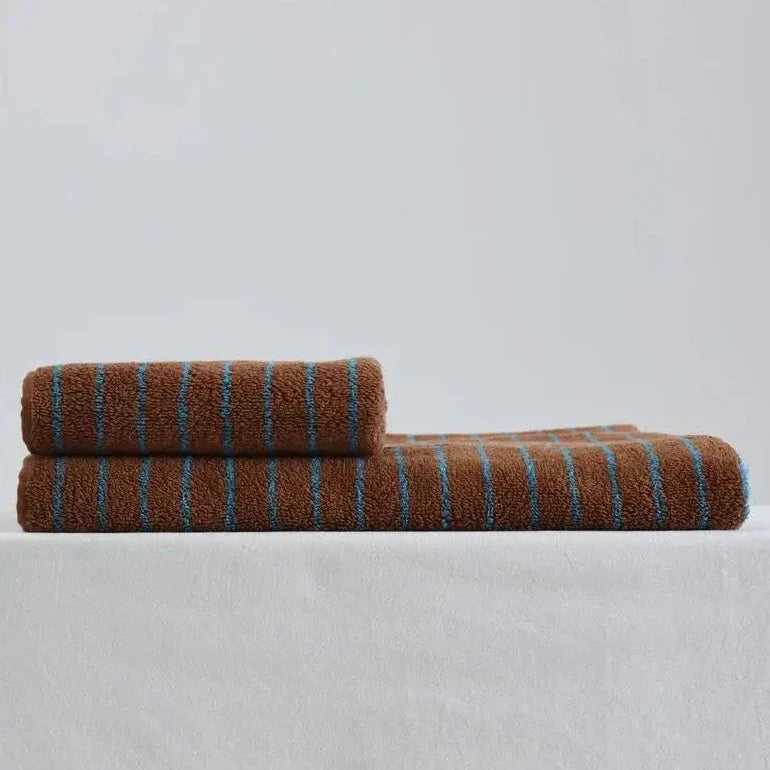Retro Stripe Towel (Skinny) by Bowlift