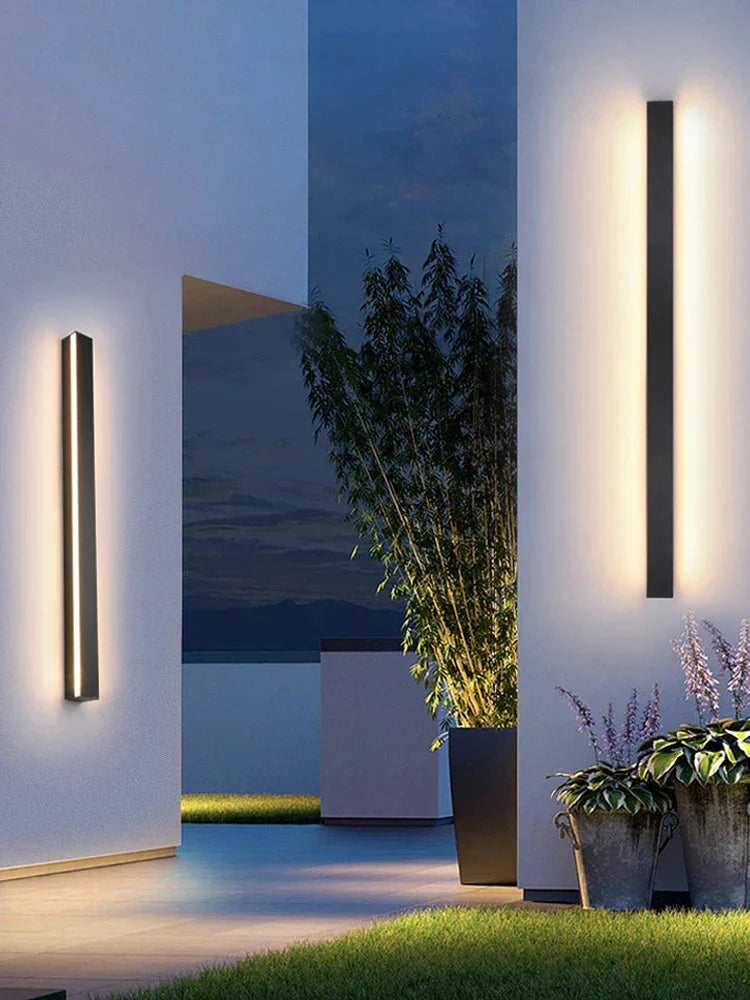 Modern Outdoor Lamp in Black Bowlift by Bowlift