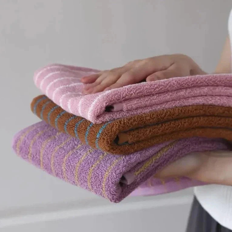 Retro Stripe Towel (Skinny) by Bowlift