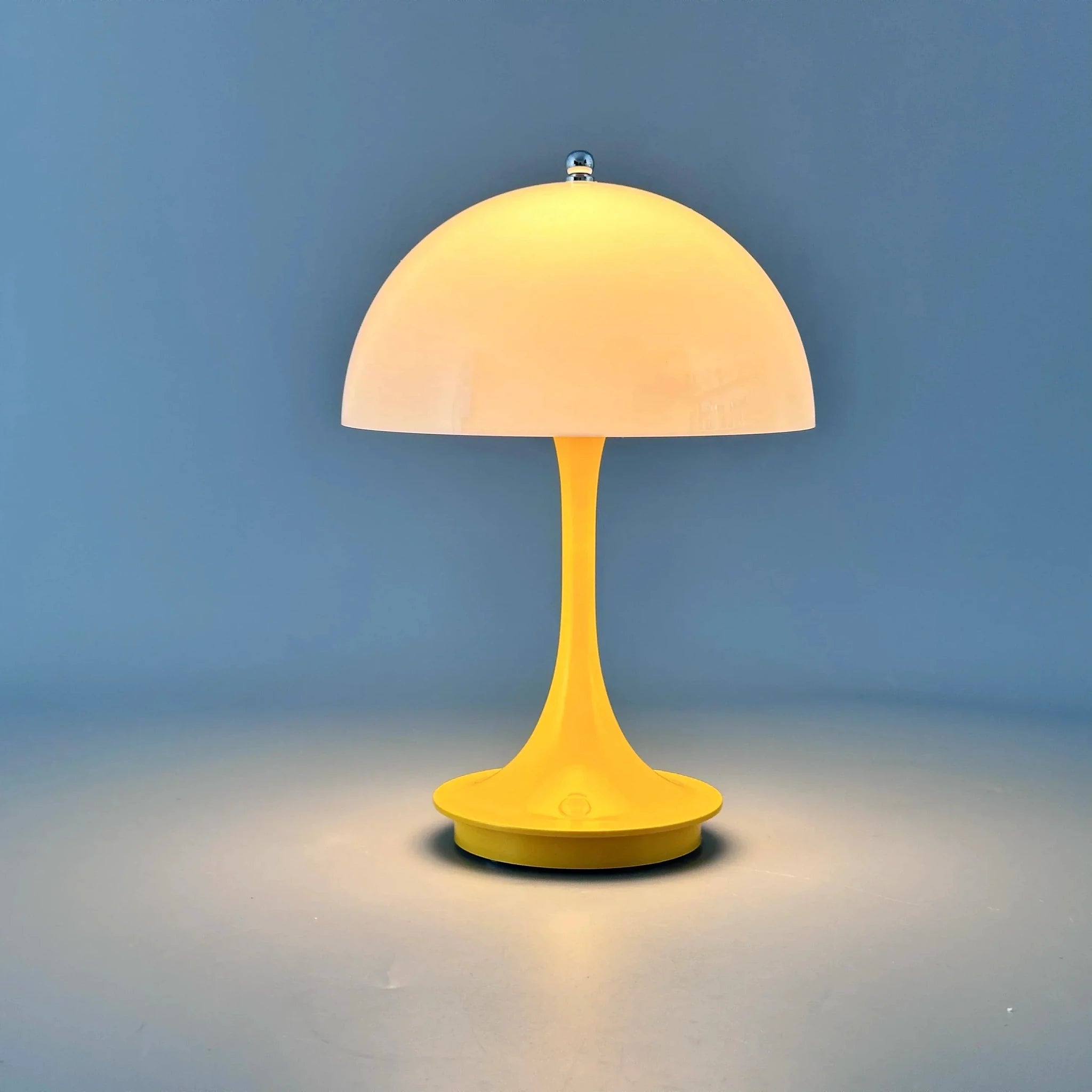 Mushroom 3-Colors-Dimmable Rechargeable LED-Table Lamps Bowlift by Bowlift