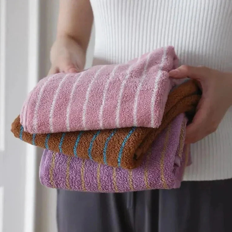 Retro Stripe Towel (Skinny) by Bowlift