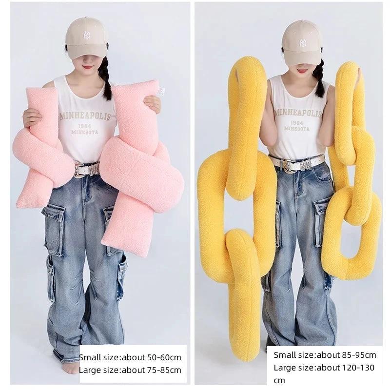 Chain Knot Cushion by Bowlift