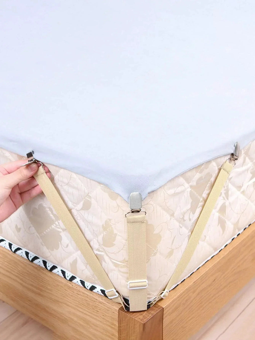 GRIPFIX Fitted Sheet Holder Set | 4-Pack Triangular Bed Sheet Straps | Adjustable & Non-slip – For Mattresses, Table Covers & Covers by BowLift