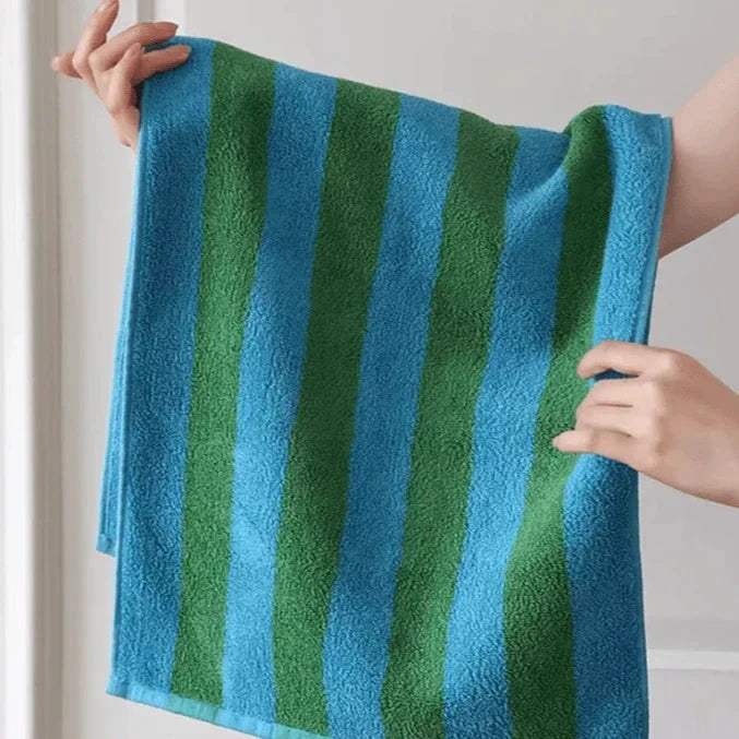 Retro Stripe Towel (Chunky) by Bowlift