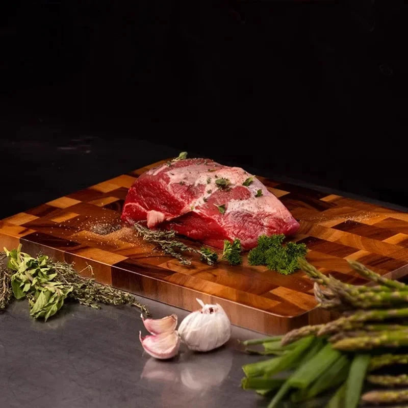 Half-cut wooden cutting board Bowlift by Bowlift