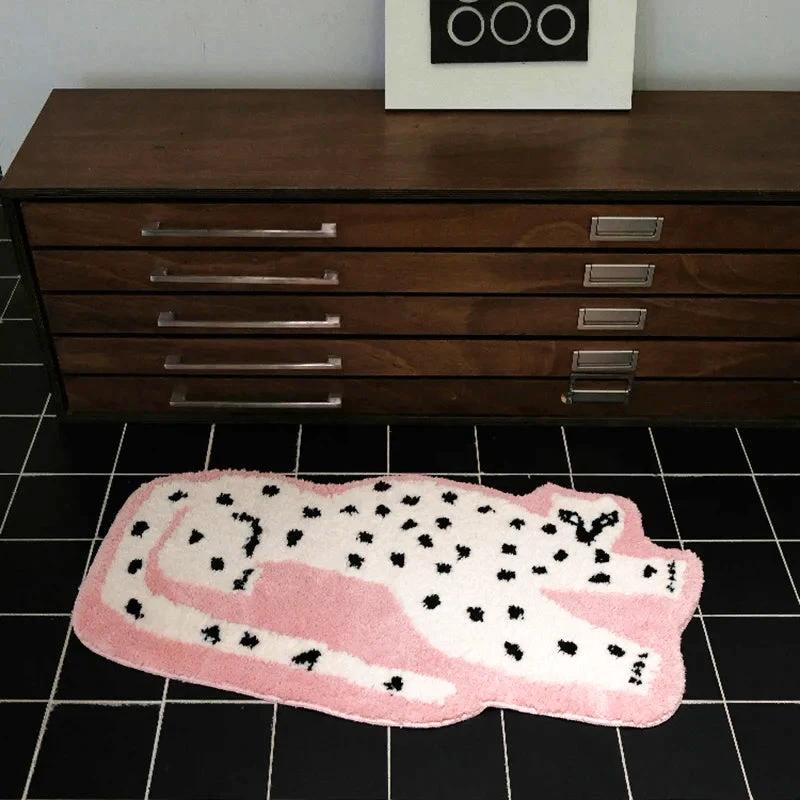 Tufting Leopard Rug by Bowlift