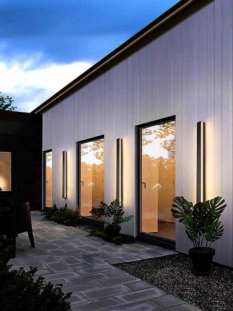 Modern Outdoor Lamp in Black Bowlift by Bowlift