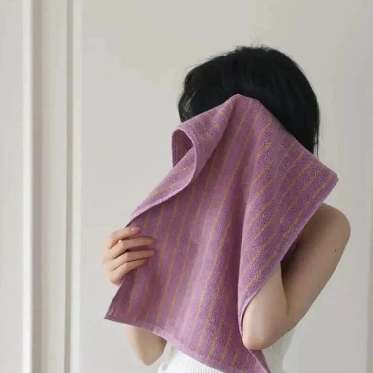 Retro Stripe Towel (Skinny) by Bowlift