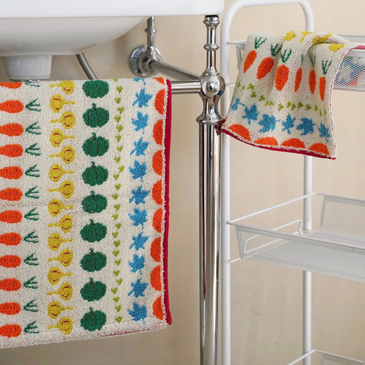 Vegs Towel by Bowlift