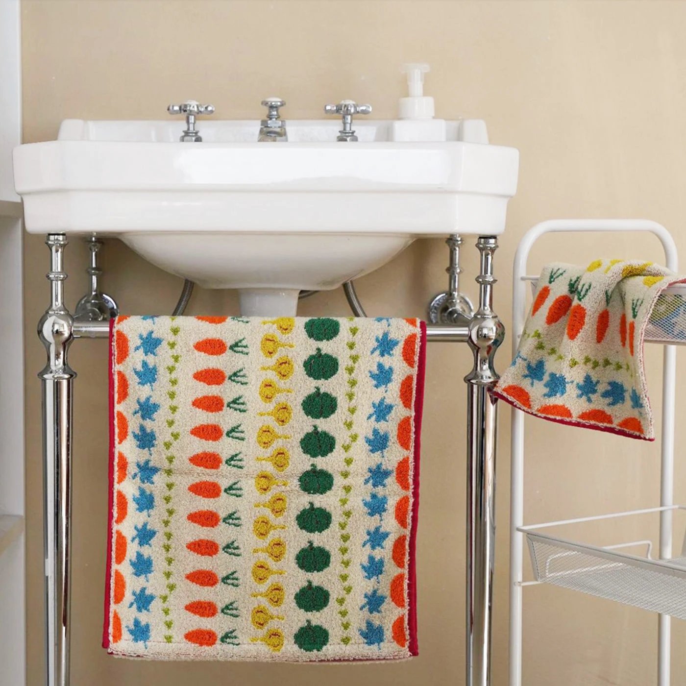 Vegs Towel by Bowlift