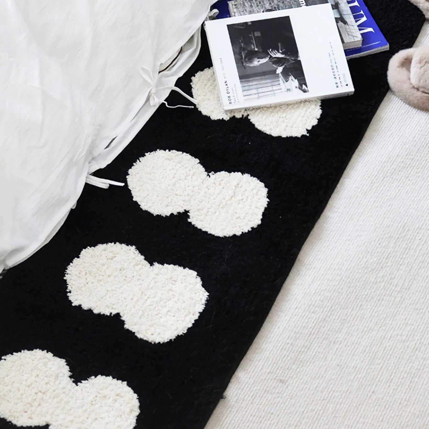 Black & White Abstract Narrow Rug by Bowlift
