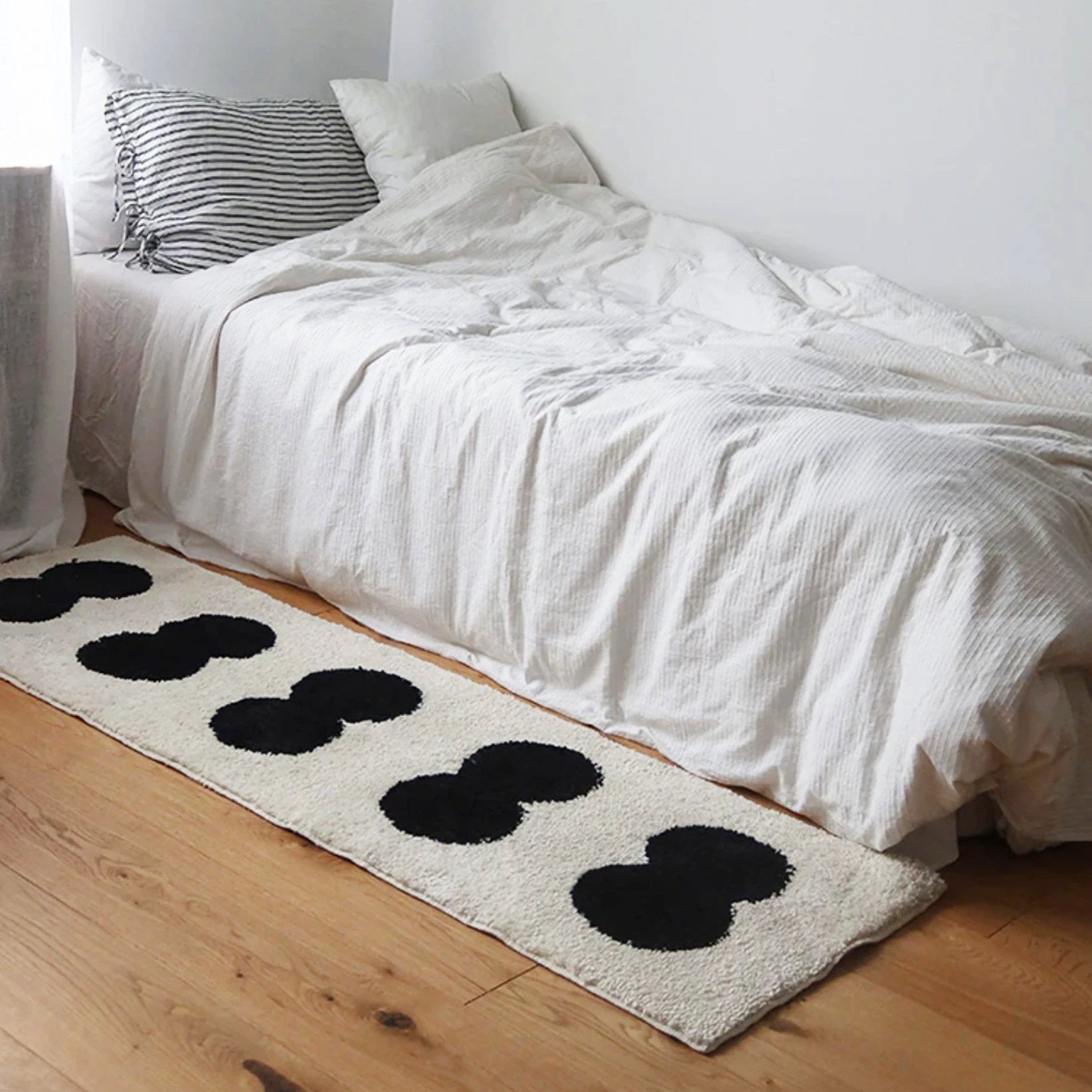 Black & White Abstract Narrow Rug by Bowlift