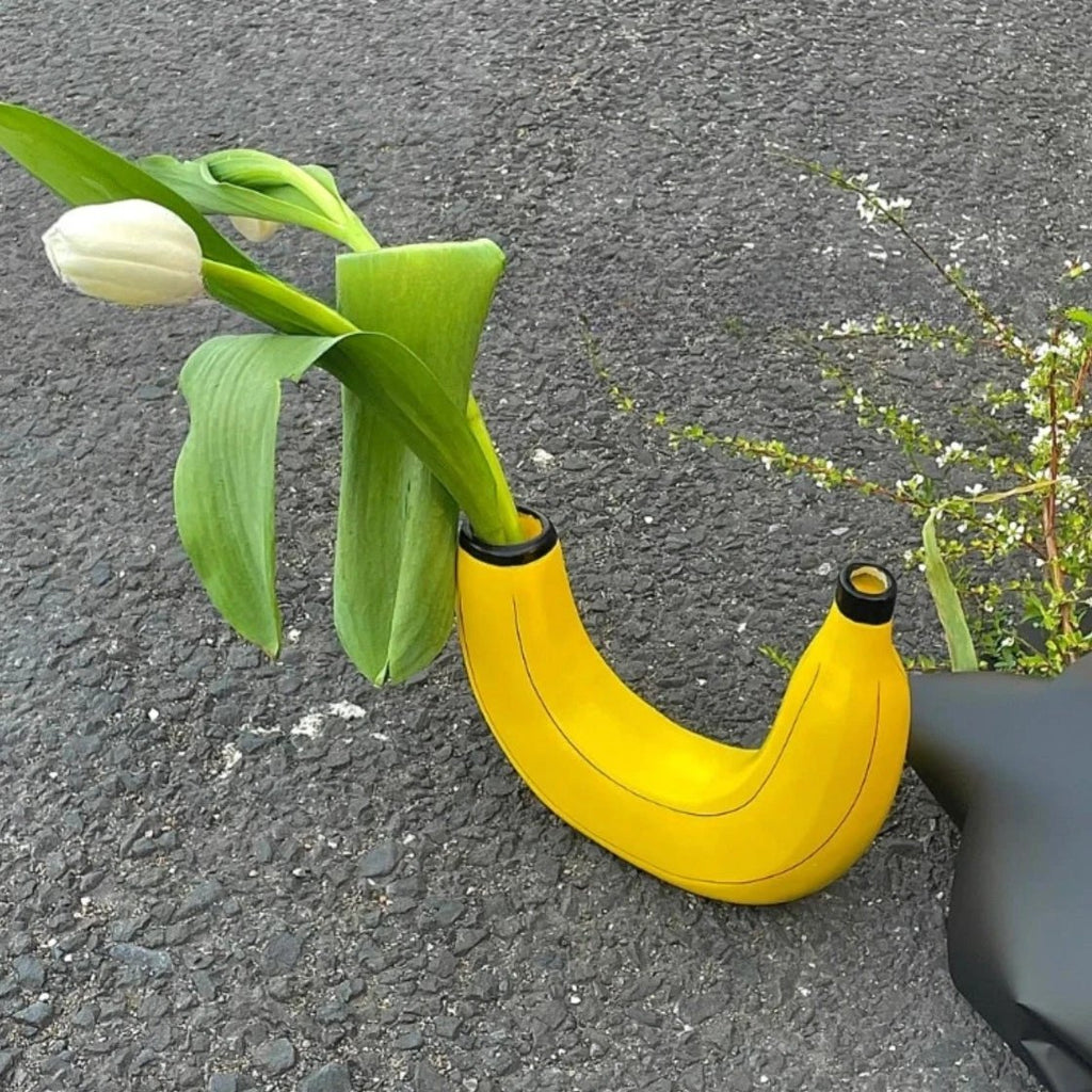 Banana Vase by Bowlift