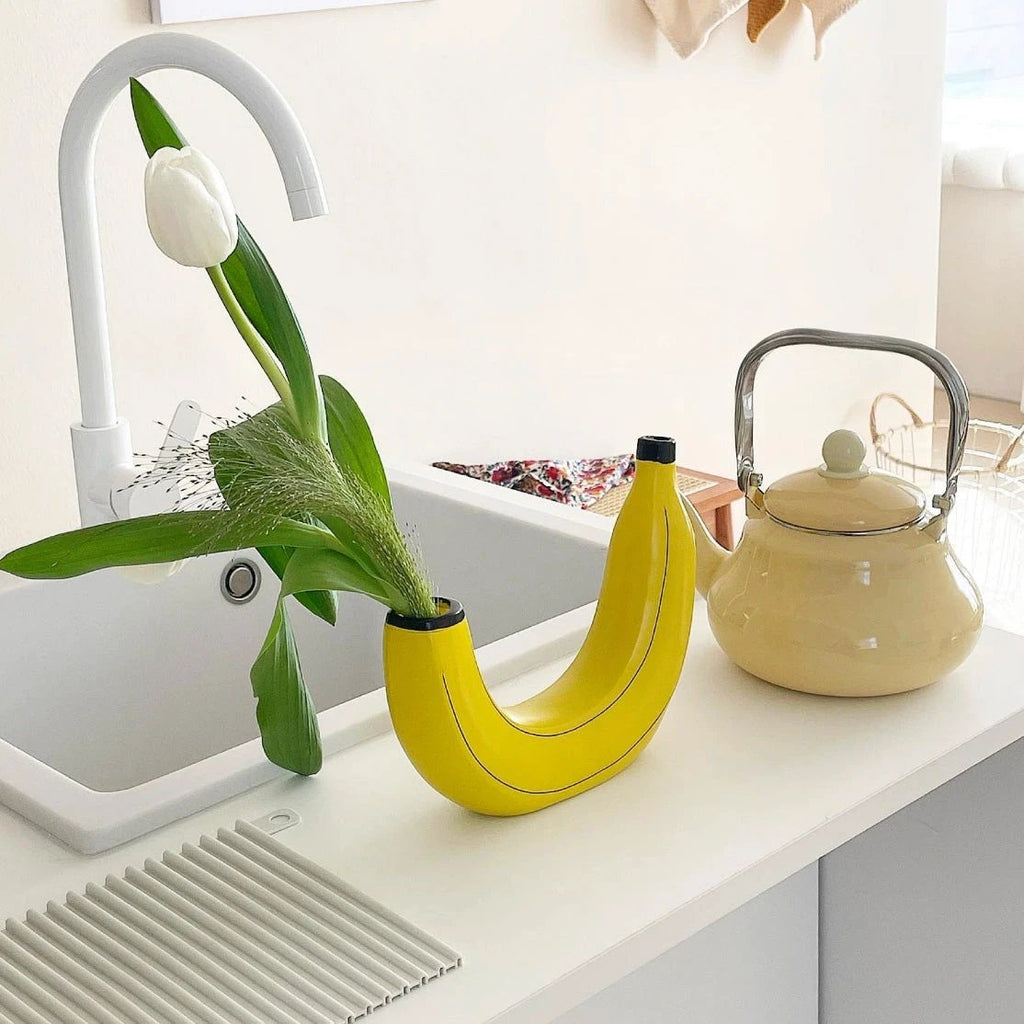 Banana Vase by Bowlift
