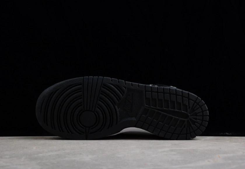 NK Dunk Low Disrupt 2 Panda by Air Jordan