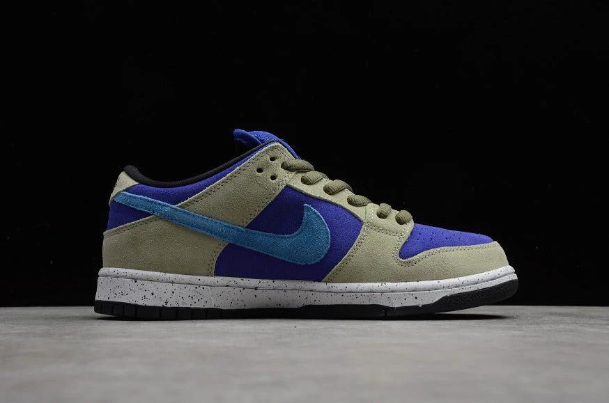 NK Dunk Low “Celadon” by Air Jordan