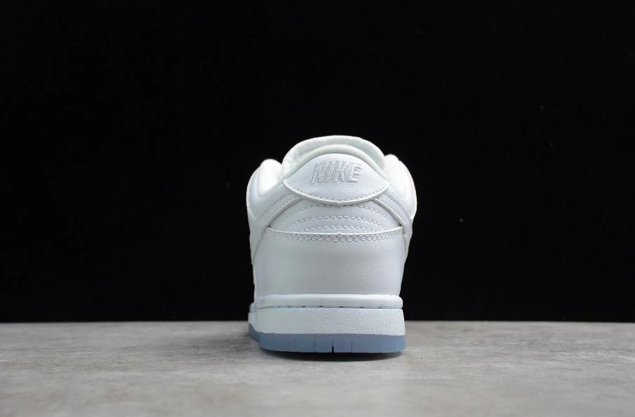NK Dunk Low Pro White by Air Jordan