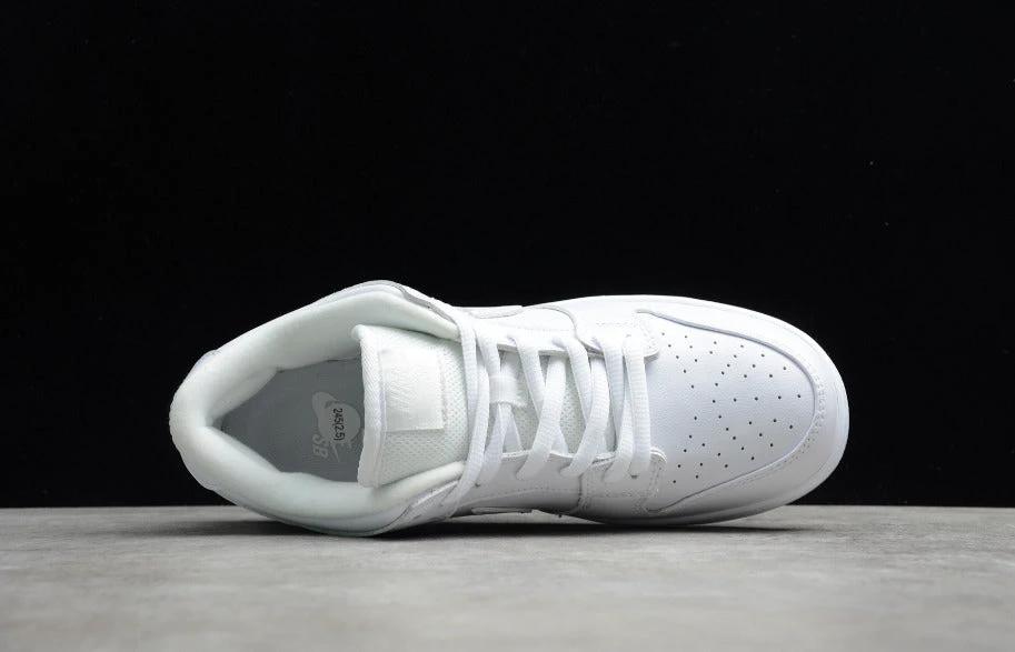 NK Dunk Low Pro White by Air Jordan