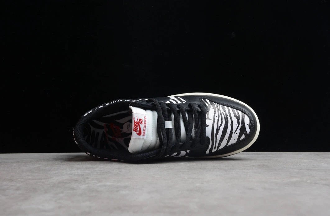 Quartersnacks X NK Dunk Low Zebra by Air Jordan