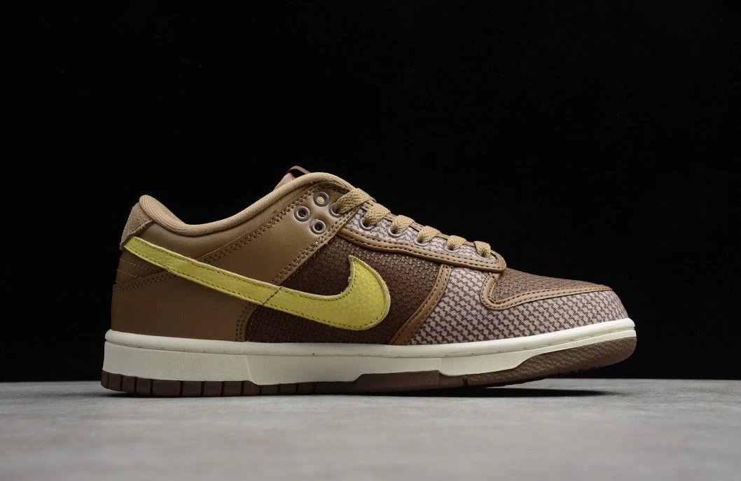 Undefeated X NK Dunk Low Canteen by Air Jordan